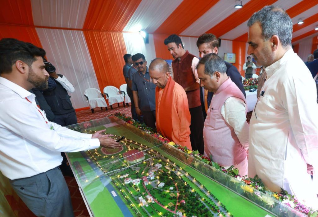 अक्टूबर-नवंबर तक शुरू होगा खेल विश्वविद्यालय: सीएम योगी 2 112 3