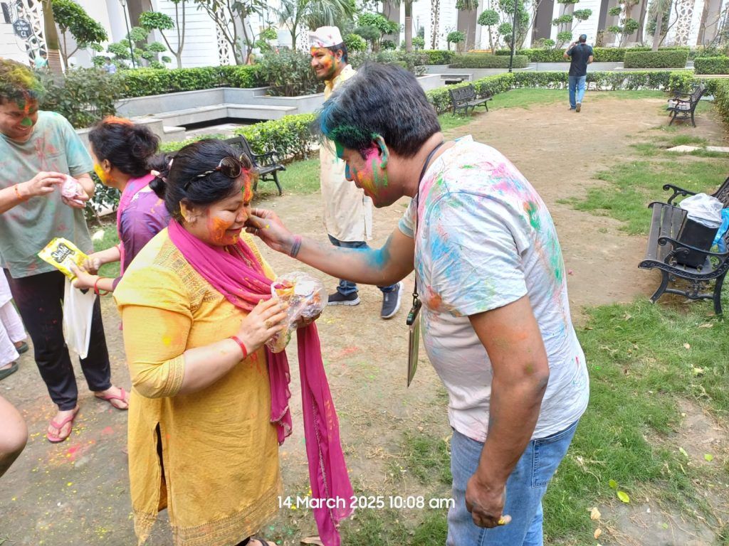 Grand Holi Celebrations by Devbhoomi Uttarakhand Samiti at Prateek Grand City 2 112 7