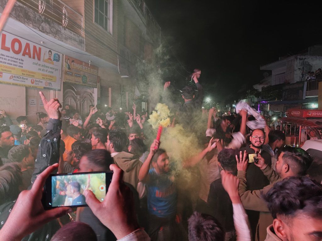 India Clinches ICC Champions Trophy in Dubai; Celebrations Erupt in Meerut and Ghaziabad 3 113 5