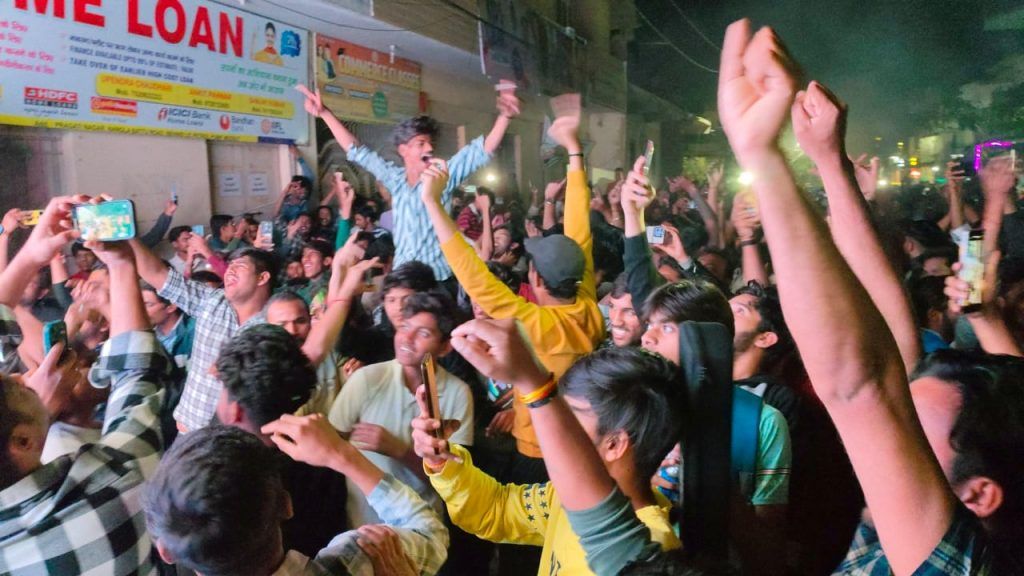 India Clinches ICC Champions Trophy in Dubai; Celebrations Erupt in Meerut and Ghaziabad 4 114 1