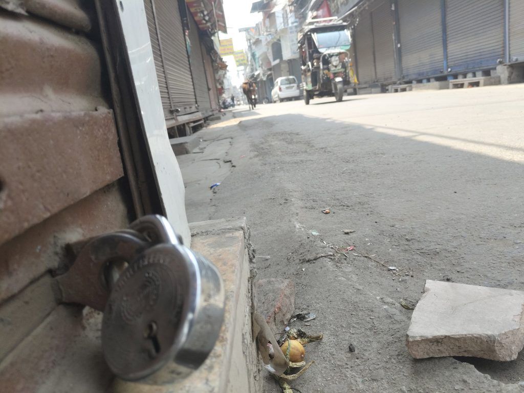 Thousands Gather at Meerut Commissioner's Office During Citywide Shutdown to Protest Pahalgam Terror Attack 7 114 5