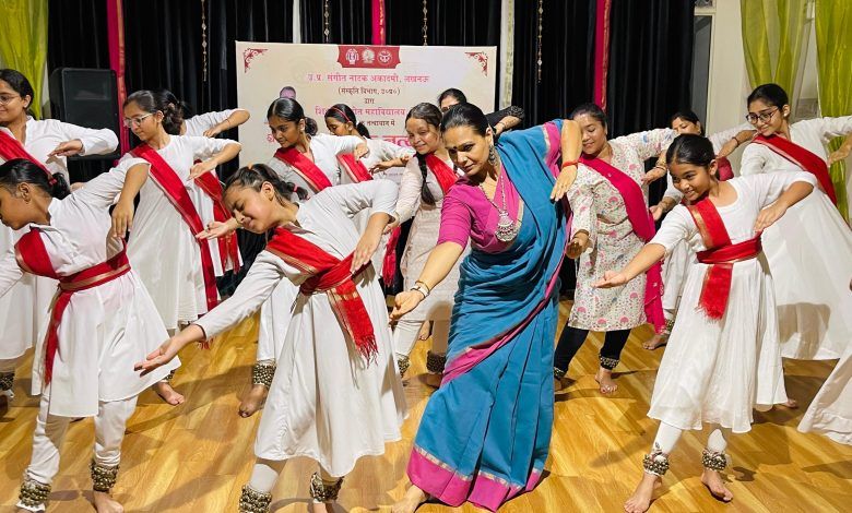 Celebrating Classical Excellence: Day Nine of Music & Kathak Workshop Enchants Students in Meerut 1 111 117