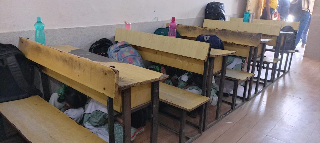 जनपद के दस स्कूलों सहित विभिन्न संस्थानों एवं स्थानों पर मॉक ड्रिल का हुआ आयोजन 2 111 18