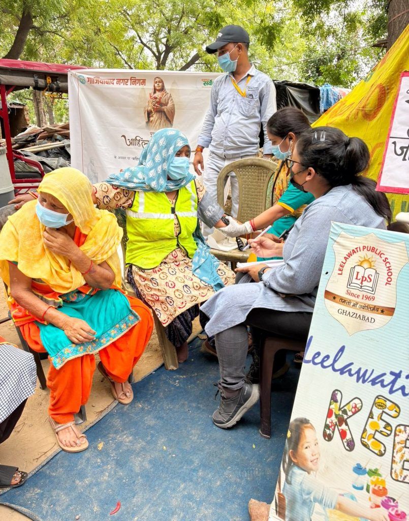 लोकमाता अहिल्याबाई होलकर की 300वीं जयंती पर लीलावती फाउंडेशन द्वारा निशुल्क स्वास्थ्य शिविर व कोरोना जागरूकता अभियान का आयोजन 2 112 39
