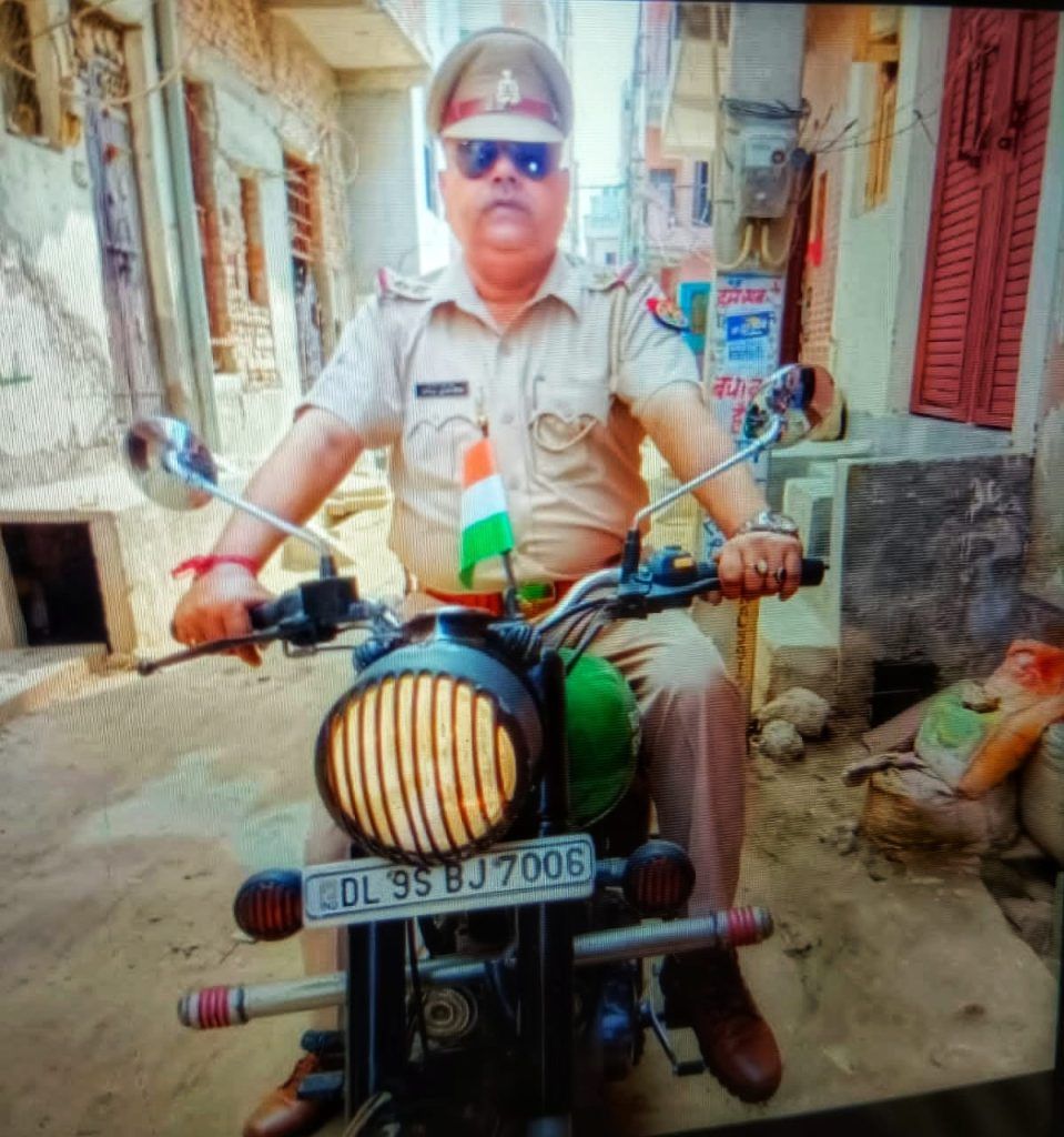 Storm Strikes Ghaziabad: ACP Office Roof Collapse Claims Life of Sub-Inspector 3 113 20