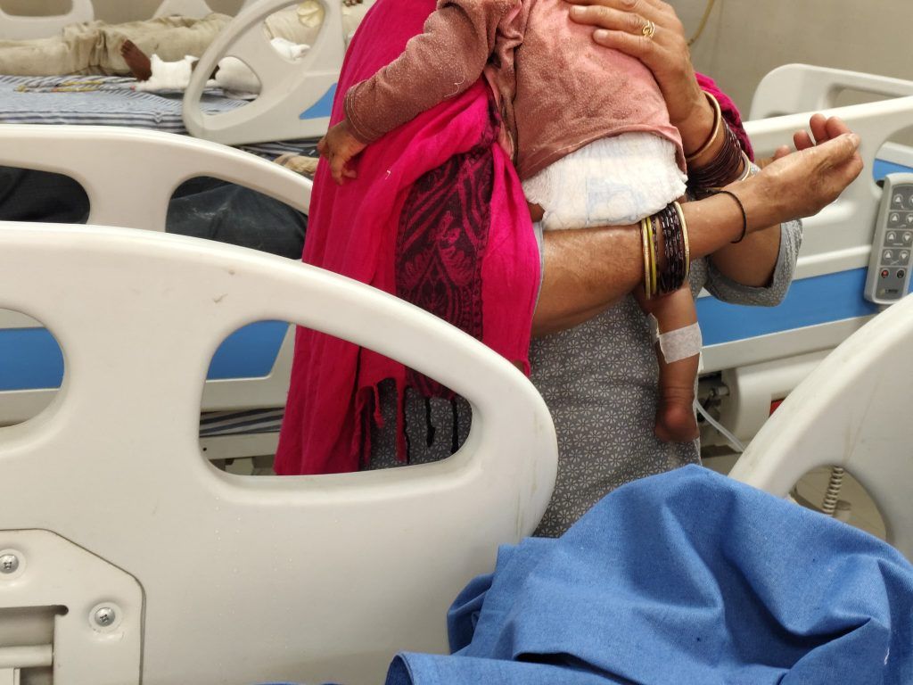 Tragic Road Accident in Bulandshahr Claims Five Lives, 27 Injured Referred to Medical College 8 118 1