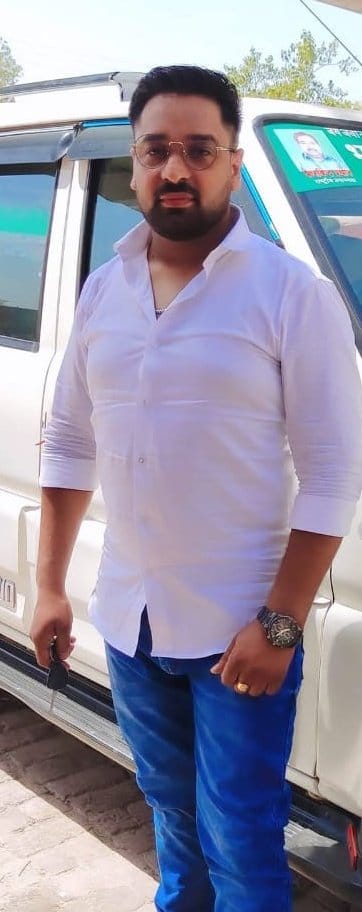थाने के बाहर मर्डर: मुरादनगर थाने के सामने रवि शर्मा की गोली मारकर हत्या 1 112 10