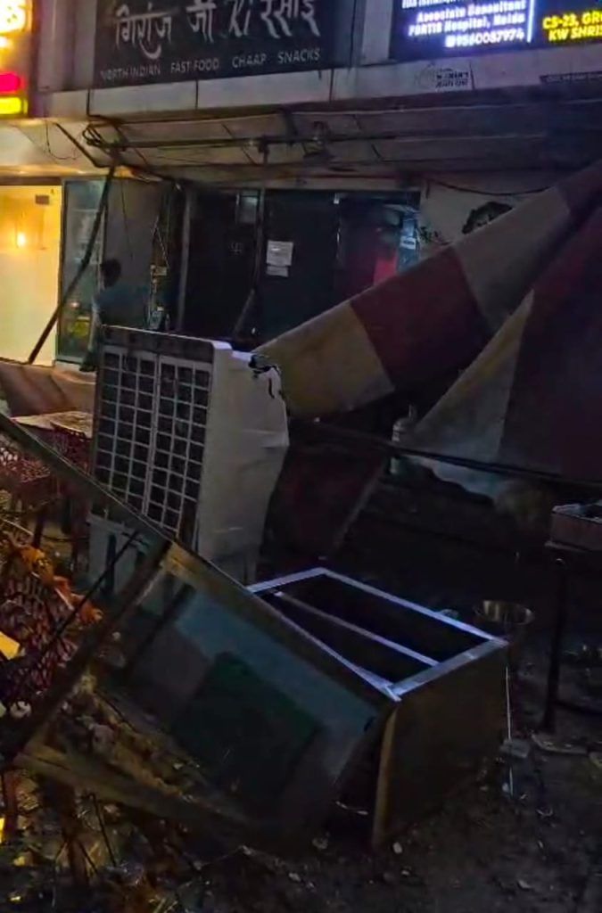 Plaster Collapse from 13th Floor in KW Srishti Society Raises Alarm, Sparks Demand for Structural Audits of High-Rise Buildings in Rajnagar Extension 2 113 17