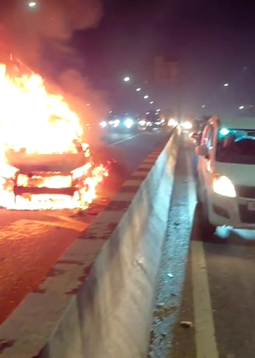 Narrow Escape on DME: Driver Jumps Out as Car Bursts Into Flames ...