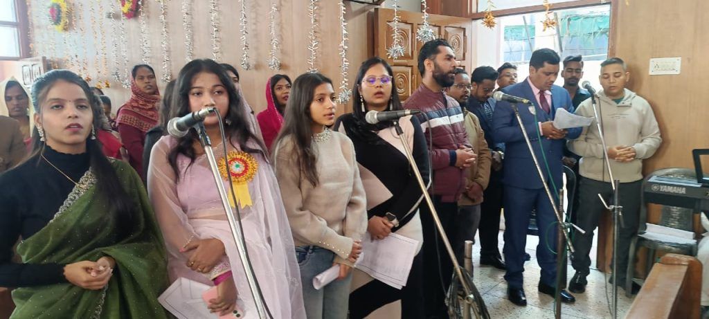 Christmas Celebrated with Prayer, Carols and a Message of Peace at Sacred Heart Church, Ghaziabad 2 112 8