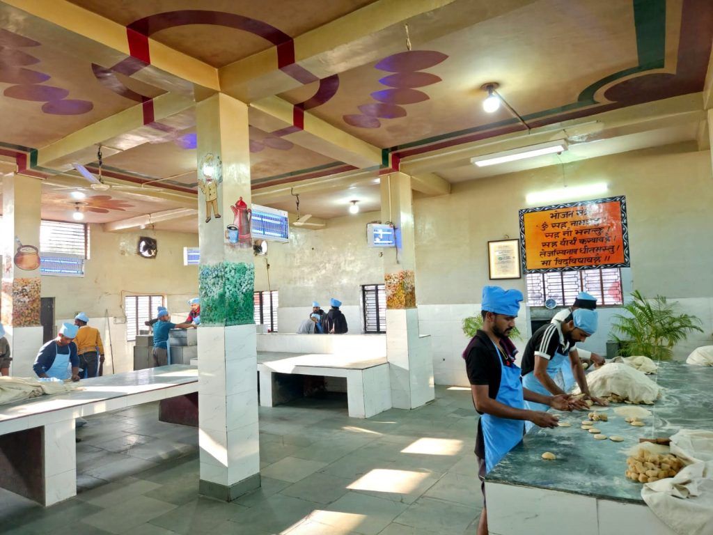 जिला कारागार गाजियाबाद का संयुक्त निरीक्षण, हर्बल वाटिका का उद्घाटन; ‘ईट राइट कैंपस’ को FSSAI की 5-स्टार रेटिंग 4 114 2