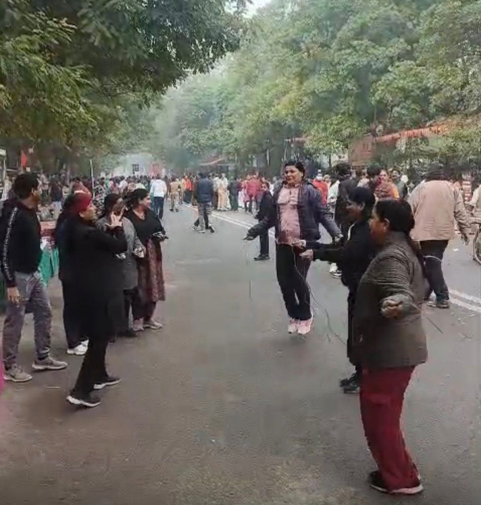 हिन्दू सम्मेलन में स्वास्थ्य जागरूकता की अनूठी पहल 3 113 2