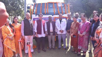 मेडिकल कॉलेज मेरठ में डायबिटिक रेटिनोपैथी स्क्रीनिंग मोबाइल वैन का लोकार्पण 3 111 1