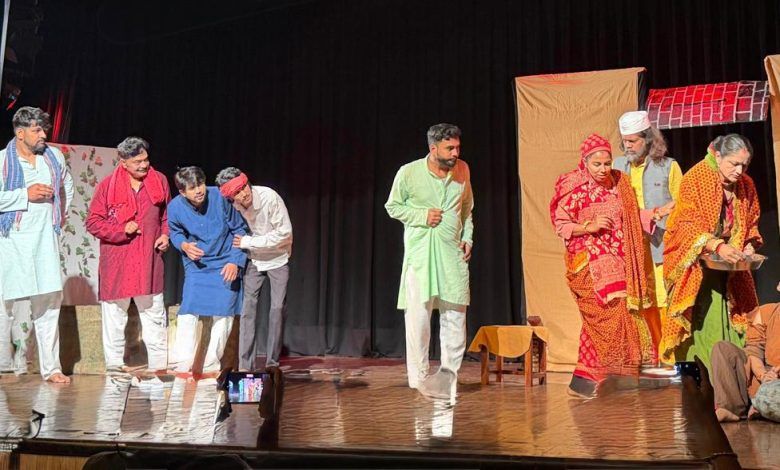 ‘किशनू’ : संवेदना, संघर्ष और स्त्री शक्ति की प्रभावी प्रस्तुति 1 211
