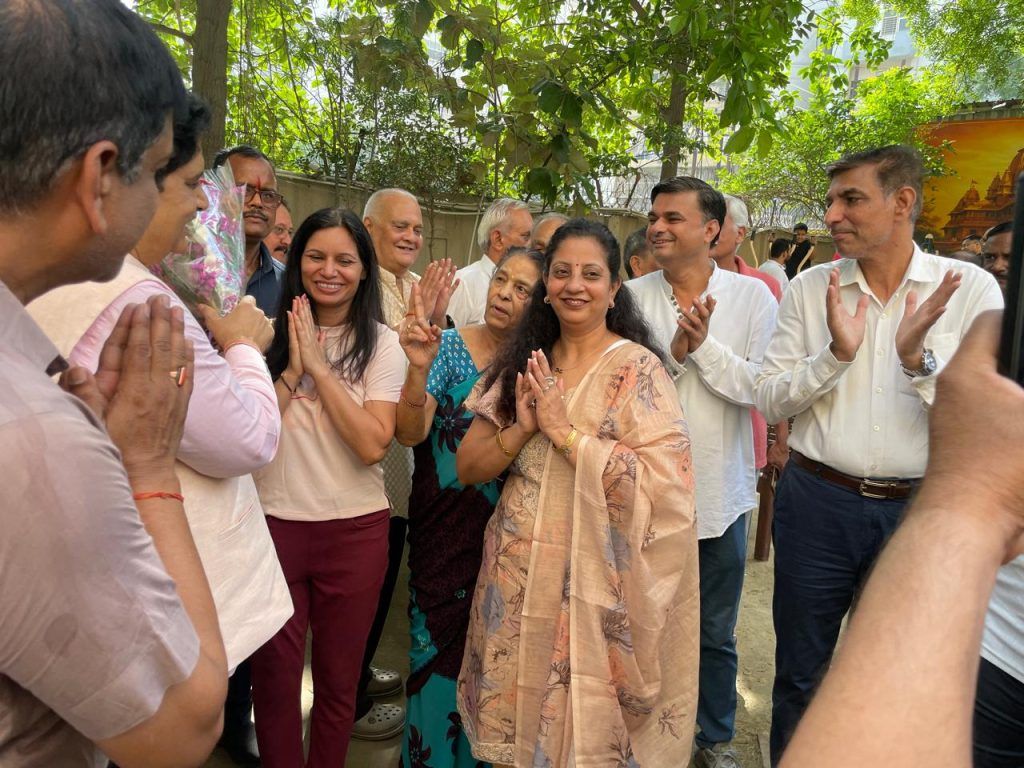 गौर कास्केड्स सोसाइटी में ओपन जिम का उद्घाटन, मंत्री सुनील शर्मा ने किया लोकार्पण 4 514 1