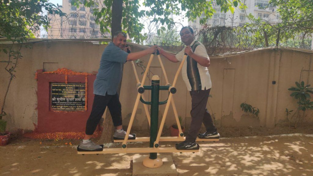 गौर कास्केड्स सोसाइटी में ओपन जिम का उद्घाटन, मंत्री सुनील शर्मा ने किया लोकार्पण 9 517