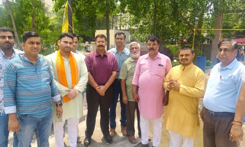 औरा चिमेरा सोसाइटी में अतिक्रमण हटने के बाद पौधारोपण अभियान, हरित एवं स्वच्छ परिसर का संदेश 1 611