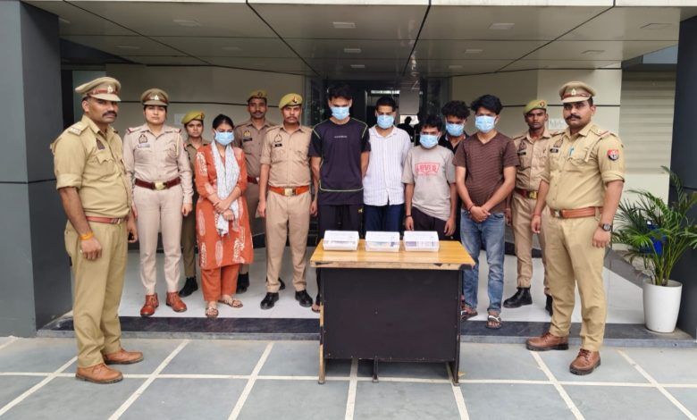 फ्लिपकार्ट ऑनलाइन शापिंग के नाम पर साइबर फ्रॉड करने वाले 06 अभियुक्त गिरफ्तार 1 211 11