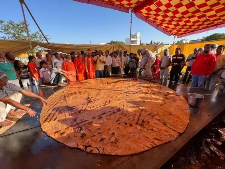 Rajasthan News: दुनिया की सबसे बड़ी रोटी बना भीलवाड़ा ने बनाया वर्ल्ड रिकार्ड, जानिए 185 किलो वजनी रोटी कैसे की गई तैयार?