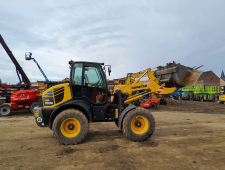 KOMATSU WA100M-8E0 - 18395