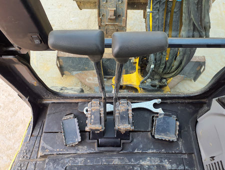 KOMATSU PC26MR-5 - 19533