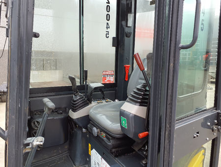 KOMATSU PC16R-3HS - 20045