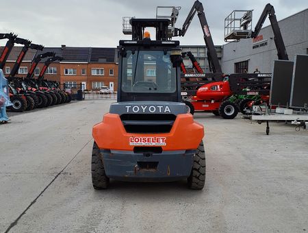 TOYOTA 40-8FD70N - 20343