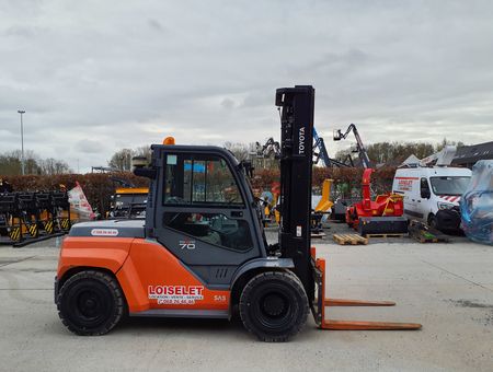 TOYOTA 40-8FD70N - 20343