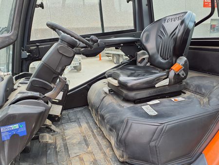 TOYOTA 40-8FD70N - 20343