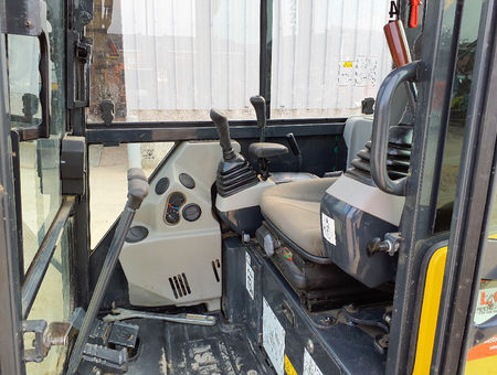 KOMATSU PC20R-5 - 22147