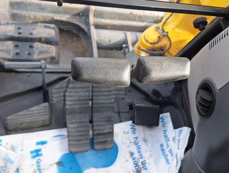 KOMATSU PC88MR-11 - 22556