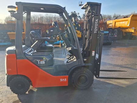 TOYOTA 42-8FDF18 - 23427