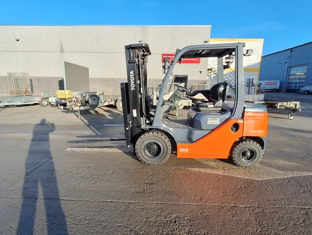 TOYOTA 52-8FDF25 - 23431