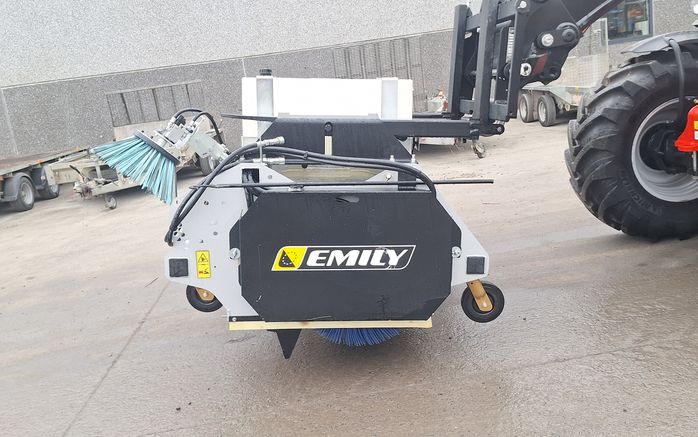 EMILY BALBRI 130 - 17631