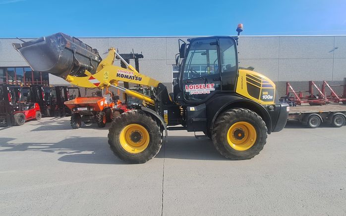 KOMATSU WA100M-8E0 - 23509