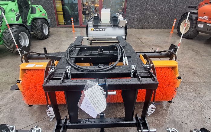 EMILY BALTOR 220-02 3pt - 32512