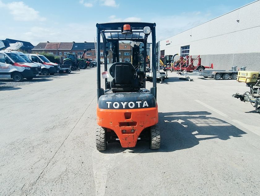 8FBM20T - 11223