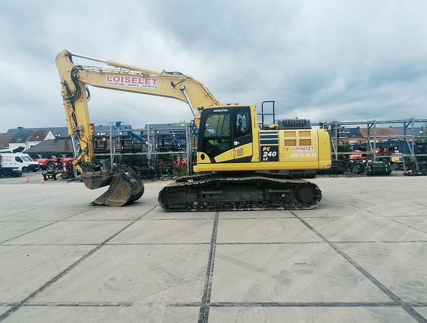 KOMATSU PC240LC-11 - 14583