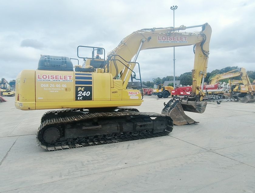 KOMATSU PC240LC-11 - 14583