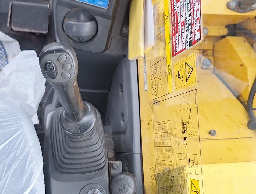 KOMATSU PC88MR-10 - 15280
