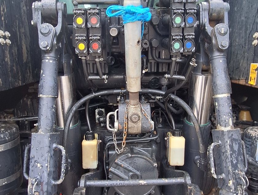 DEUTZ 6185 TTV - 15976