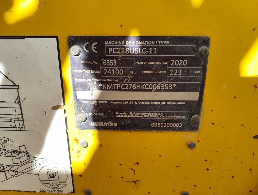 KOMATSU PC228USLC-11 - 16607