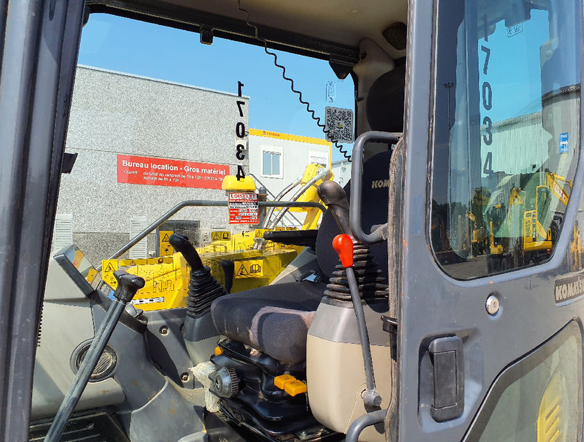KOMATSU PC88MR-10 - 17034