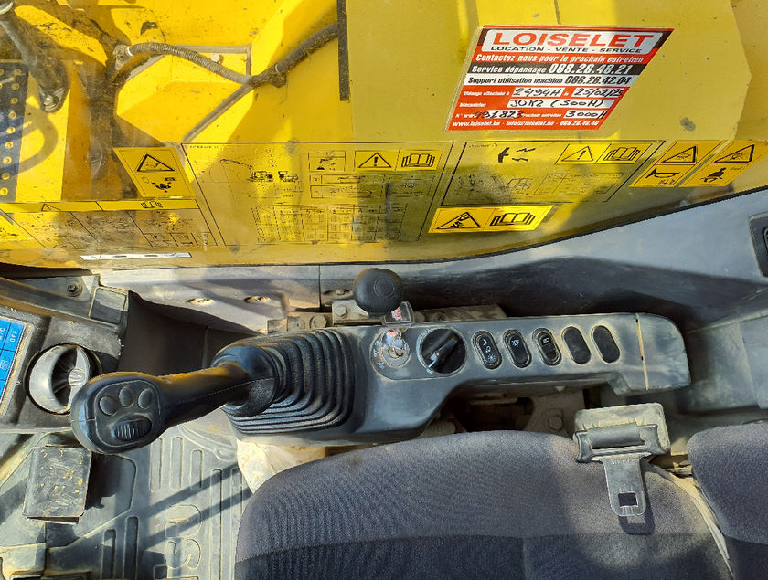 KOMATSU PC88MR-10 - 17034
