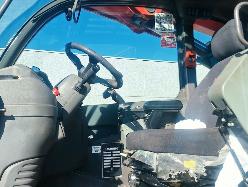 MANITOU MRT 2470 PRIVILEGE + ST4 S1 - 17063