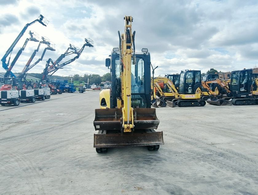 KOMATSU PC24MR-5 - 20052