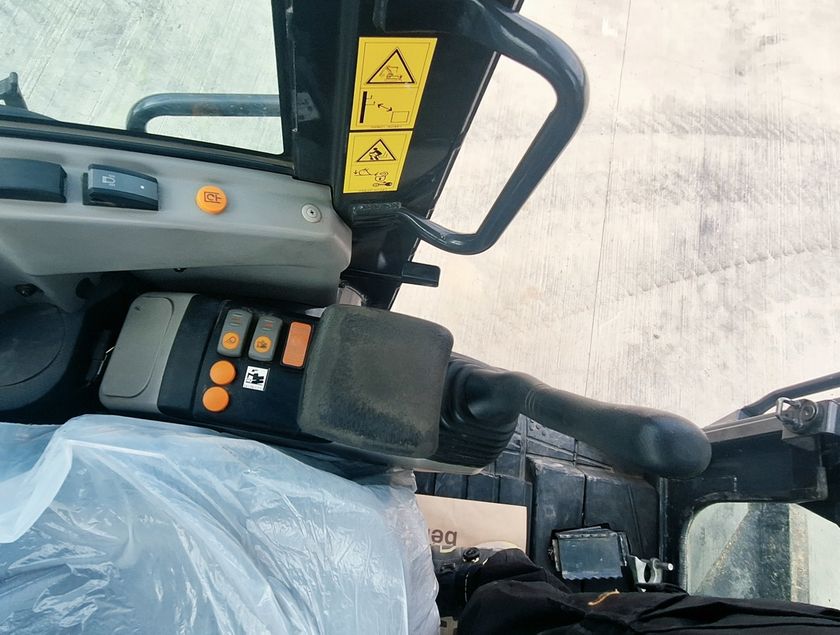 KOMATSU PC24MR-5 - 20052