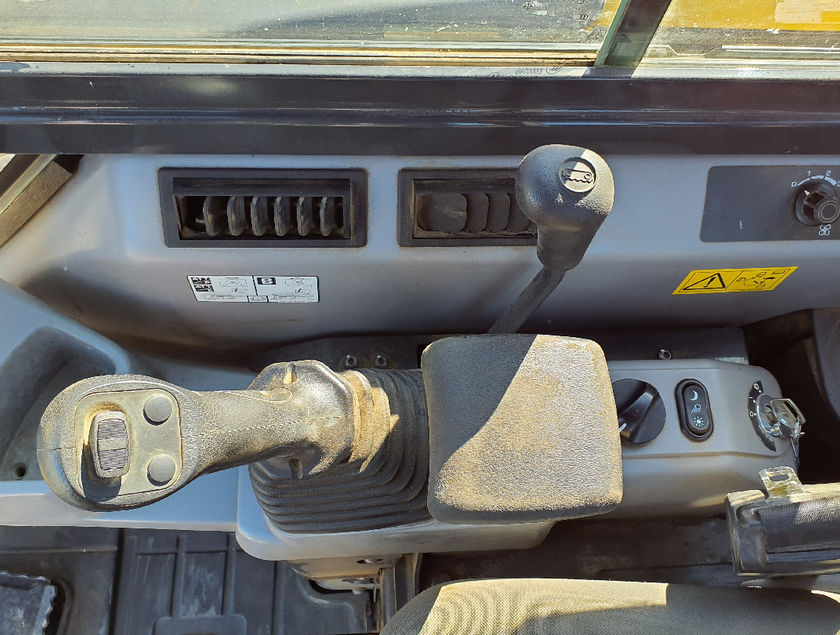 KOMATSU PC45MR-5 - 20061