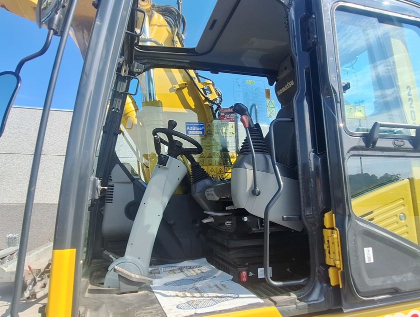 KOMATSU PW160-11E0 - 22095