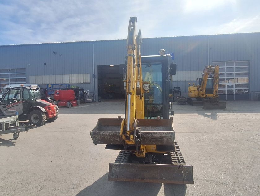KOMATSU PC16R-3HS - 22146